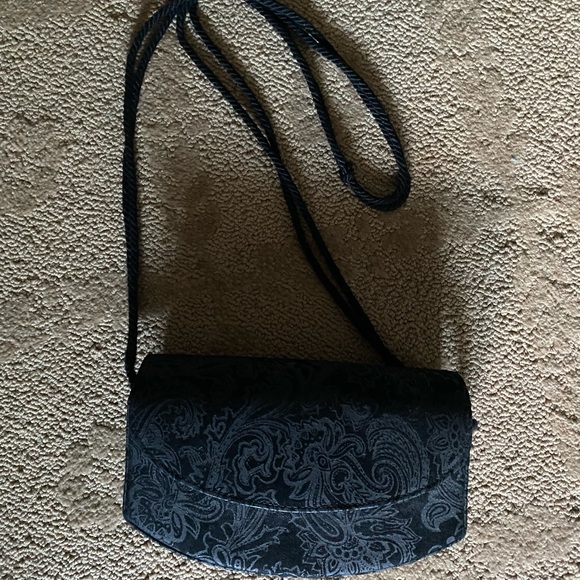 Ande’ vintage clutch with optional double rope. Paisley print. Rounded bottom. - Picture 5 of 9